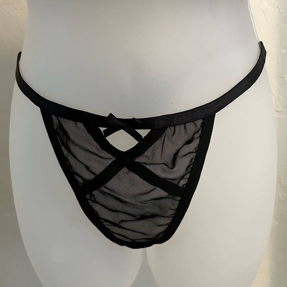 Poster Grl BNWOT *Sold Out* Discontinued Professional Heartbreaker Thong Size S